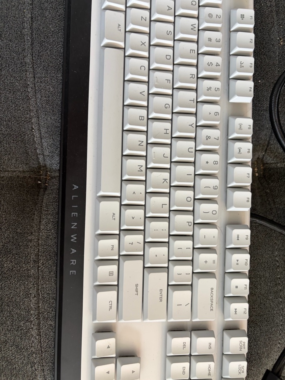 Alienware Low Profile 510K Mechanical Full Sized Keyboard - Picture 4 of 9